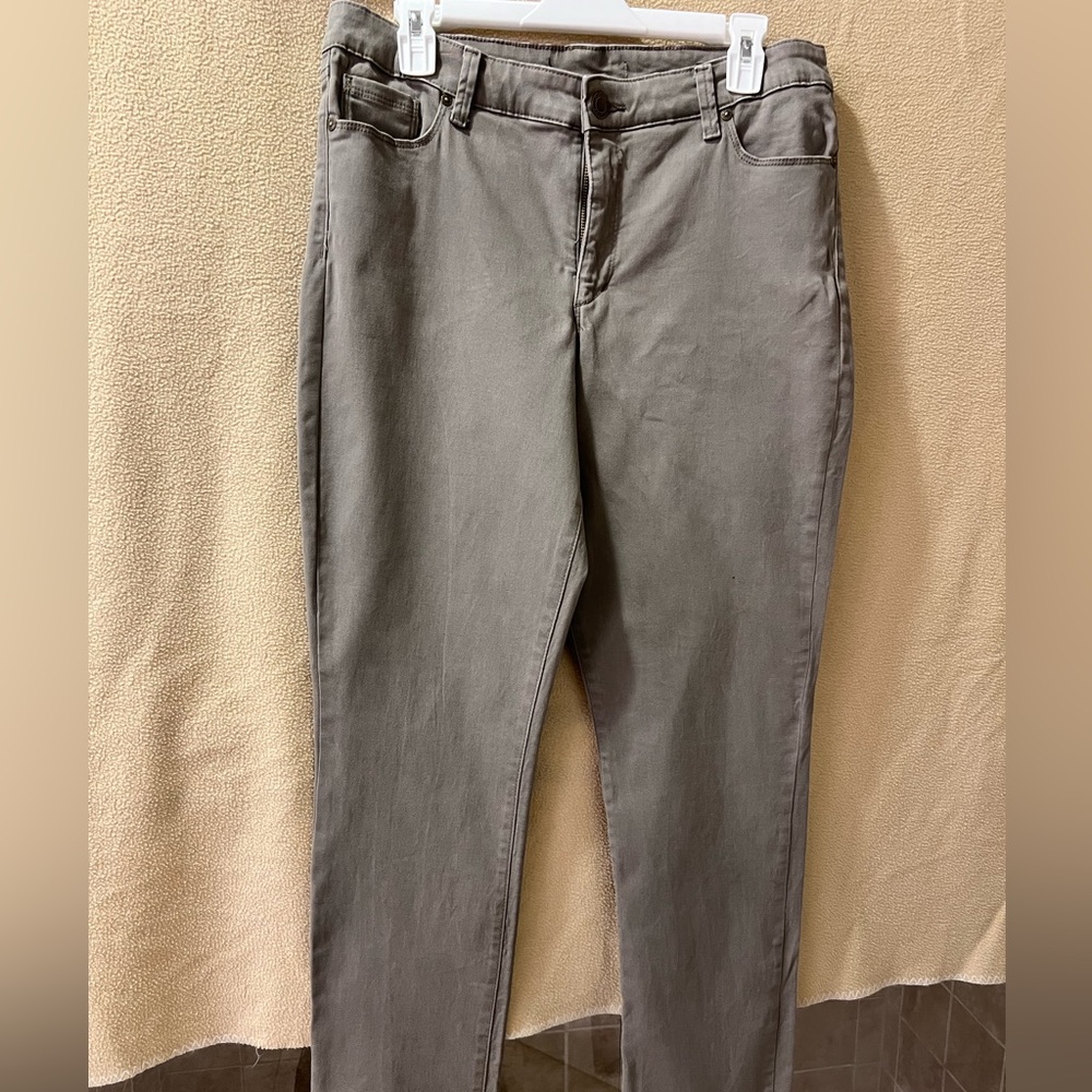 Woman’s Pants